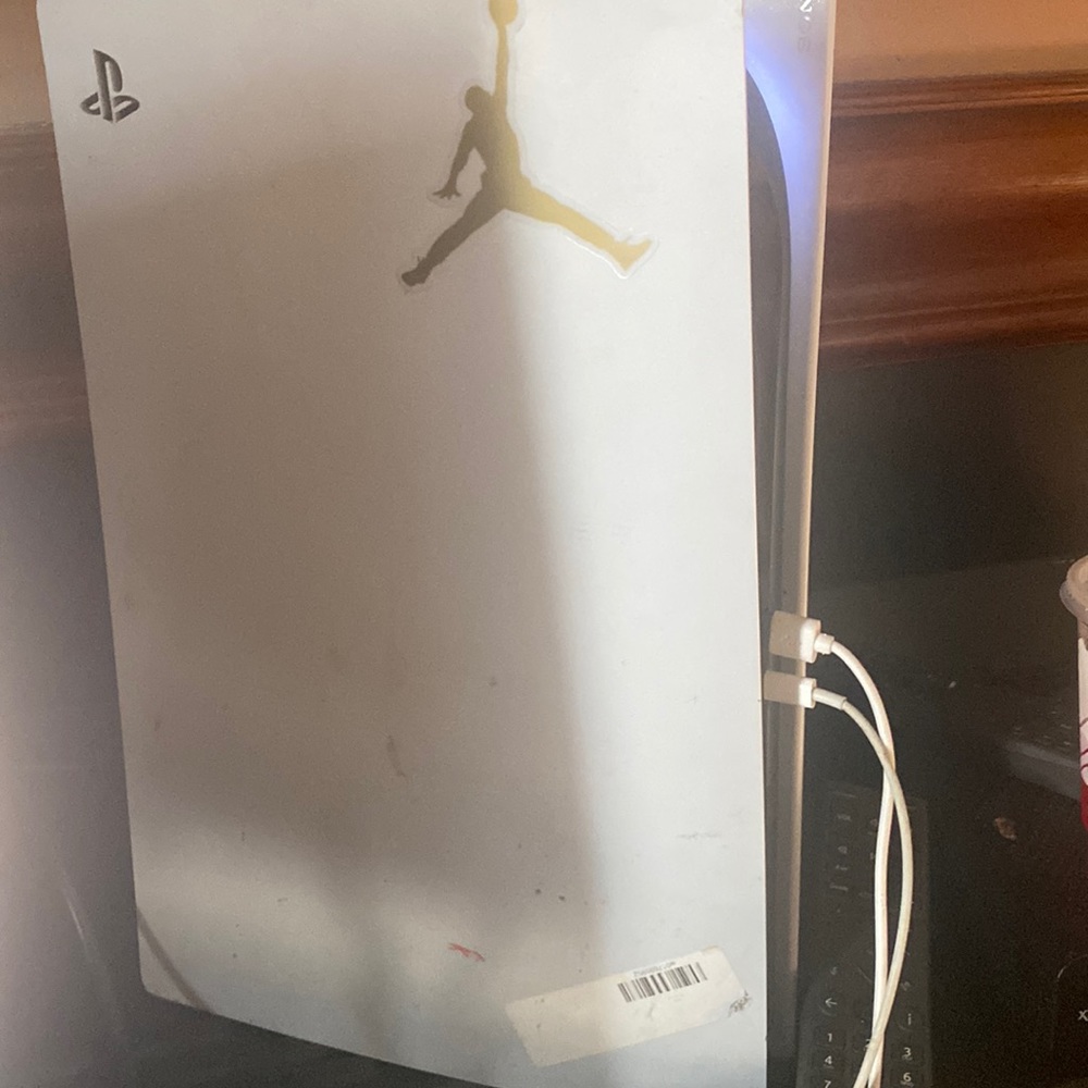 Selling this ps5 for 400 it’s used who ever wants it hit me up!!